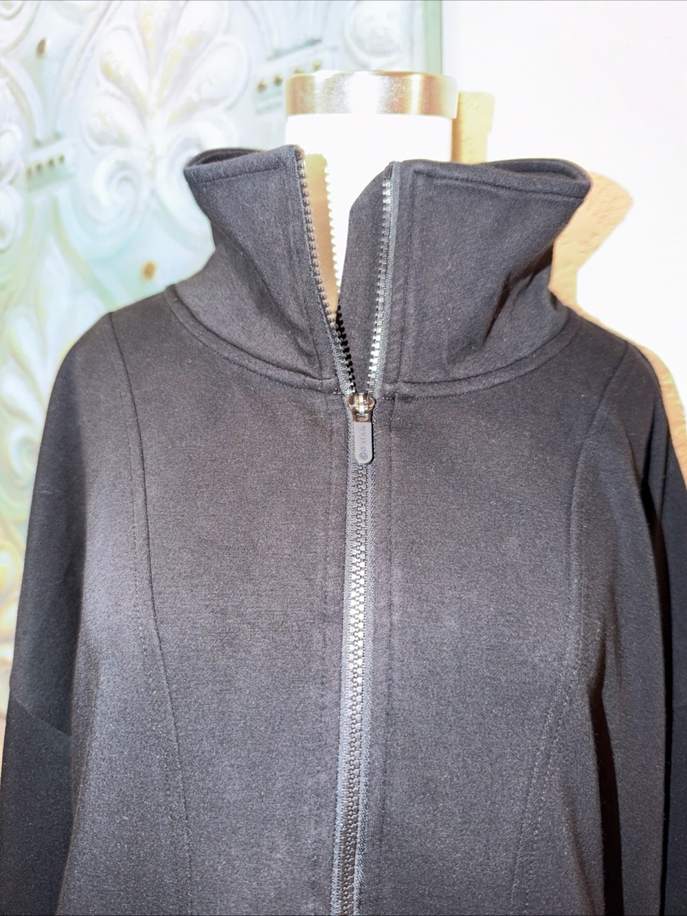Gaiam Women’s 3X Black Scuba Quarter Zip Popover Pullover Stretch Tunic - Picture 3 of 11